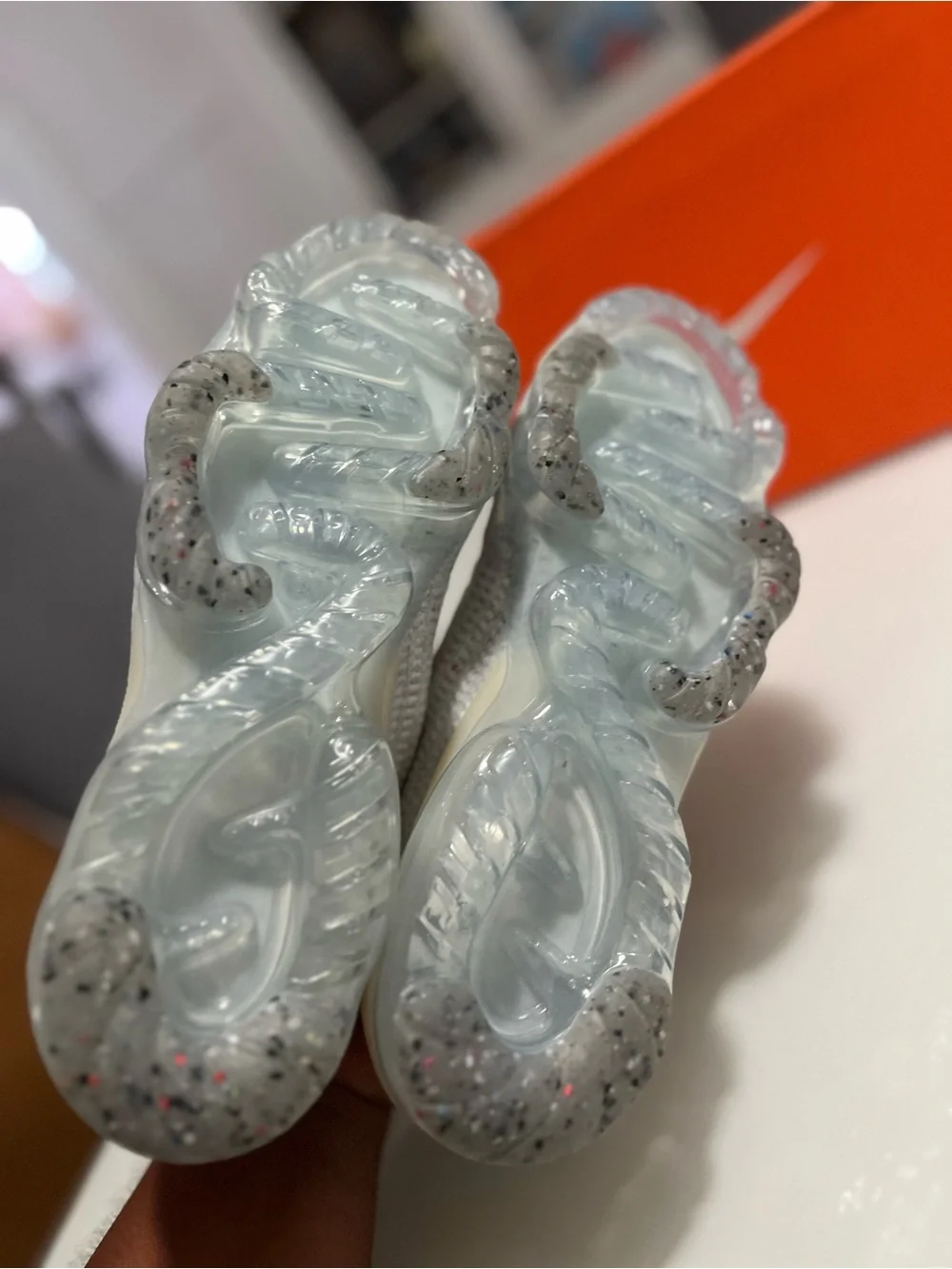 W Nike Air Vapor Max 2021 White Flyknit Sneakers with Translucent Air Sole